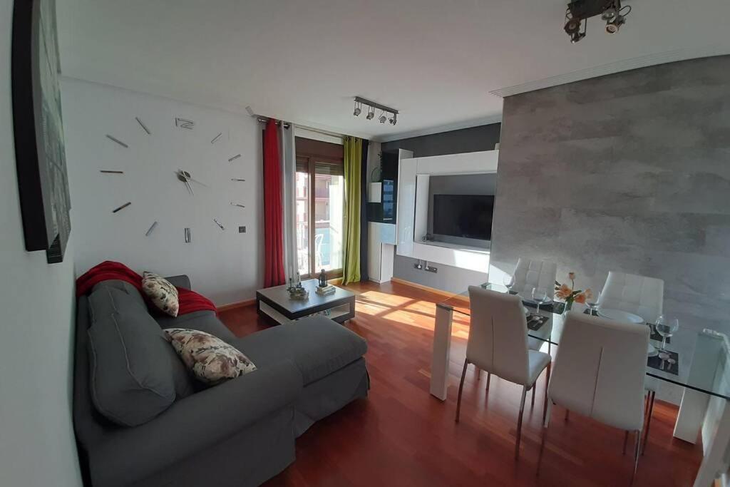 Appartamento Piso céntrico con piscina,parking y jacuzzi Cordova Esterno foto